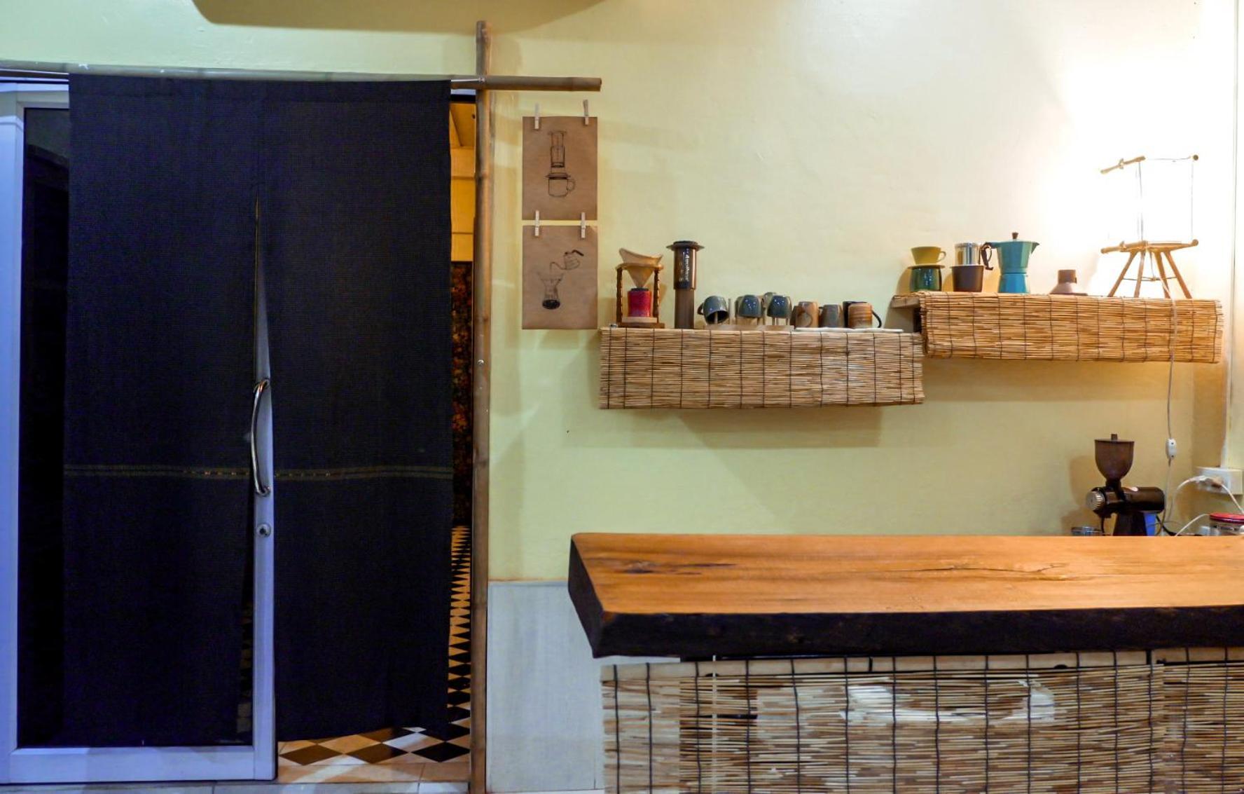 Non Pakse Hostel & Coffee House المظهر الخارجي الصورة