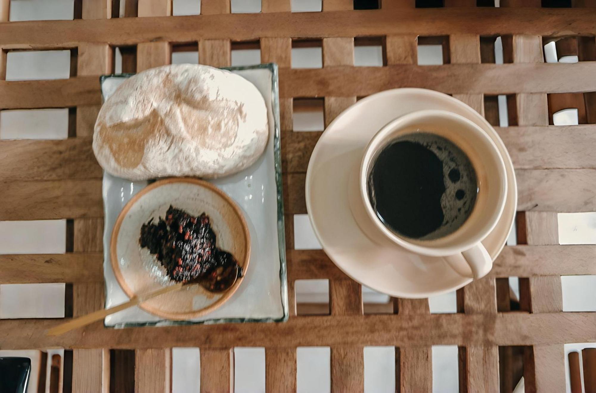 Non Pakse Hostel & Coffee House المظهر الخارجي الصورة